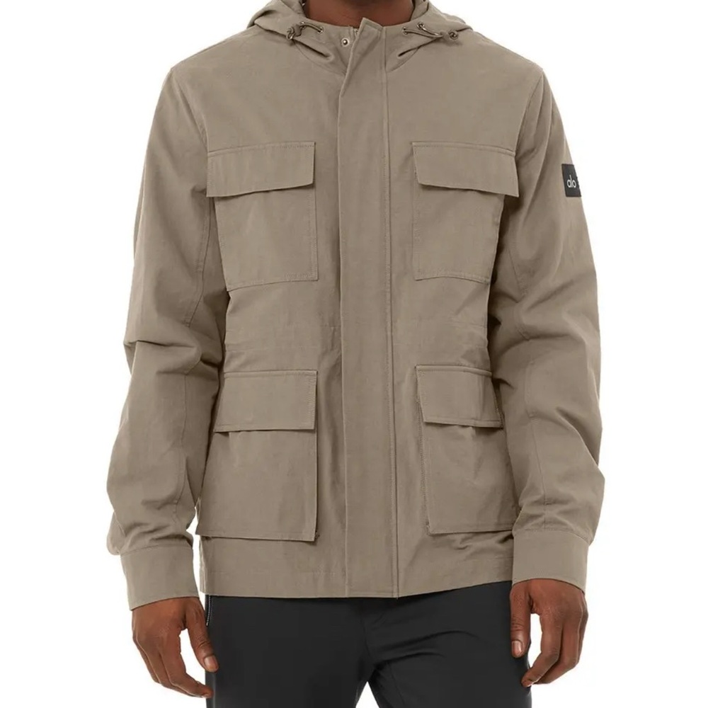 Alo Yoga Men’s DIVISION FIELD JACKET Olive Branch